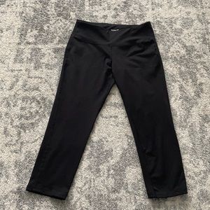 Black Old Navy Capri leggings
